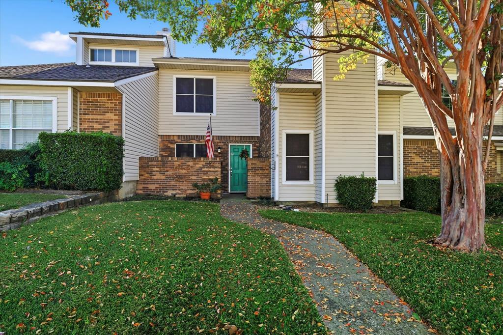 722 Creekwood Court, Lewisville