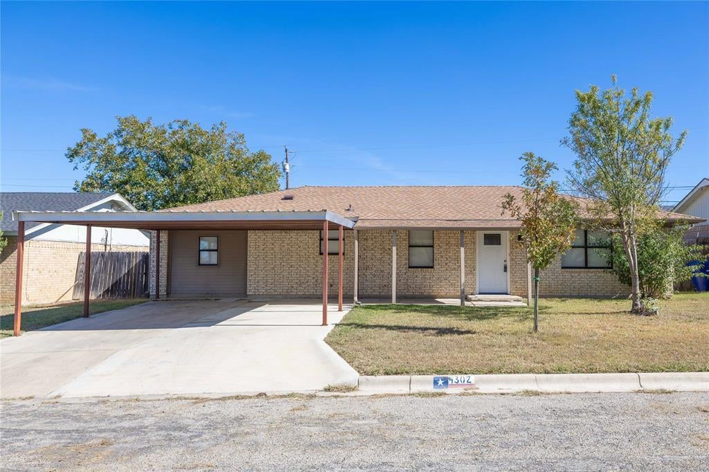 4302 Brookdale Drive, Brownwood