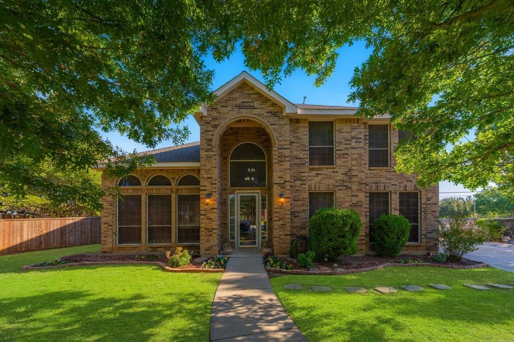 1923 Little Fawn Court, Lewisville