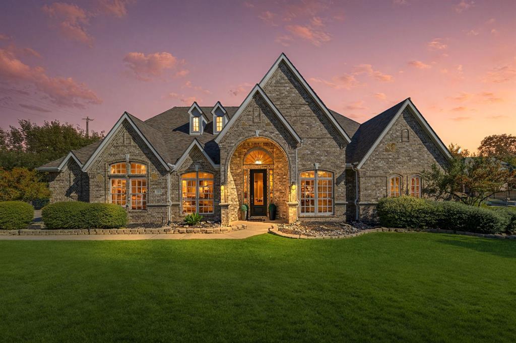 101 W Carruth Lane, Double Oak