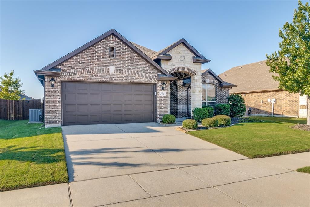 556 Avery Pointe, Lavon