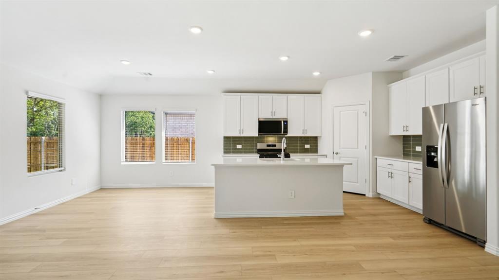 710 Edgehurst Drive, Princeton