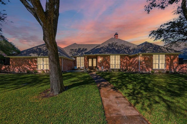 5519 Inverrary Court, Dallas