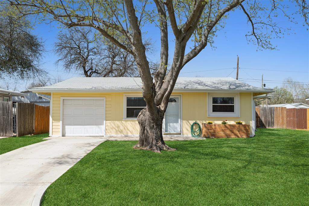 7107 Oak Park Drive, Richland Hills