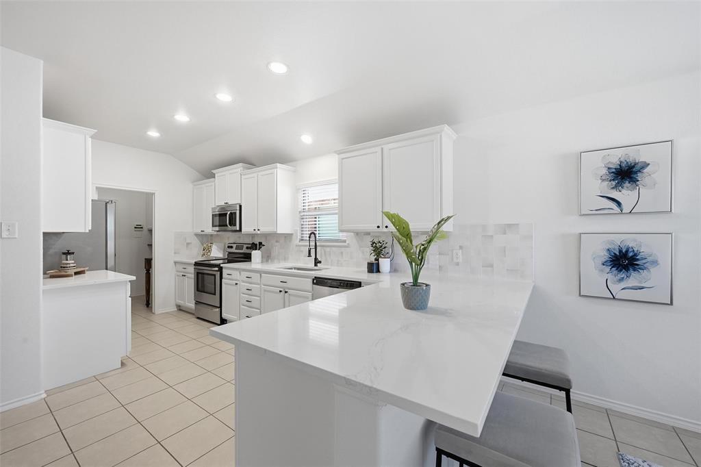 2314 Luscombe Lane, Anna