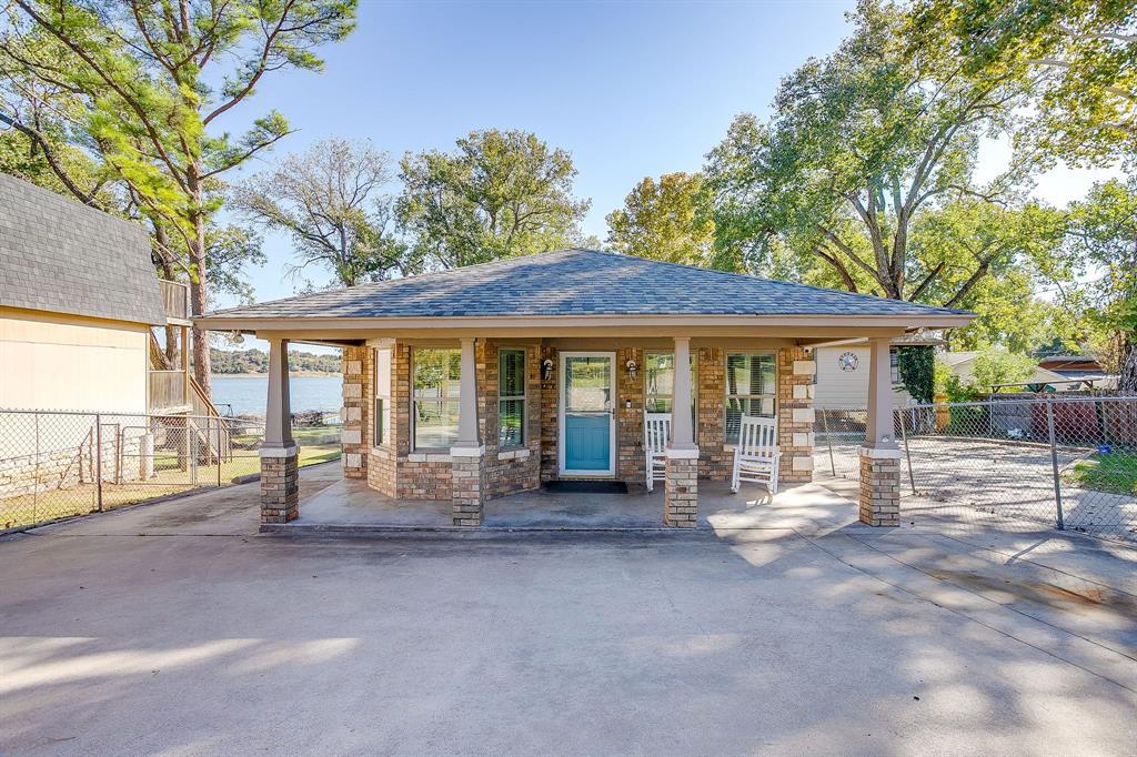 1231 E Lake Drive, Weatherford
