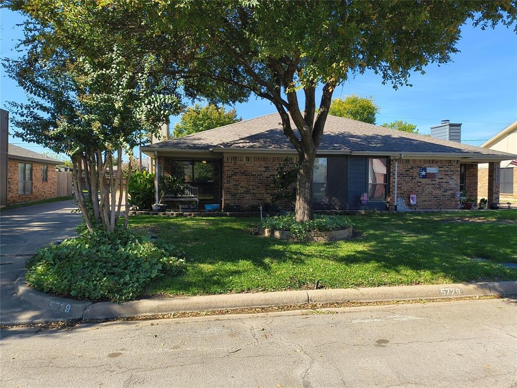 5729 Cancun Drive, North Richland Hills