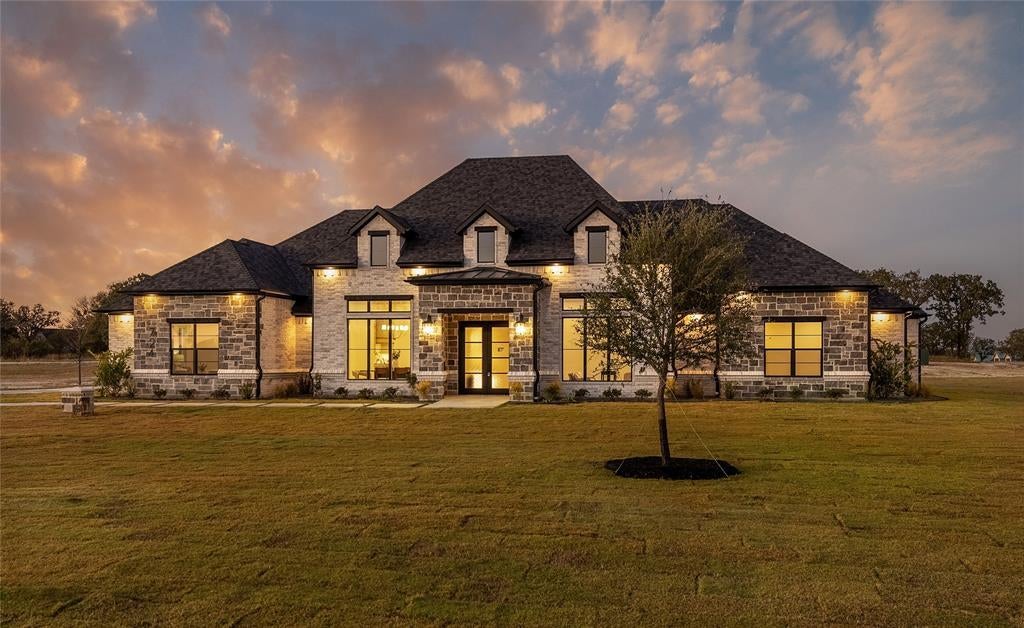 724 Cooper Trail, Weatherford