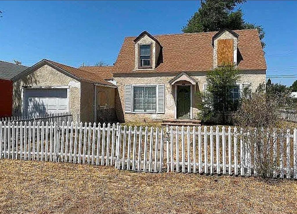 500 Avenue L, Sunray