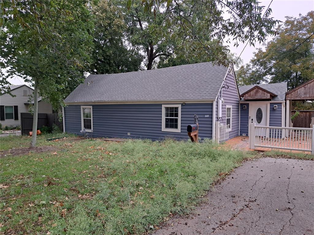 1609 Spring Avenue, Carrollton