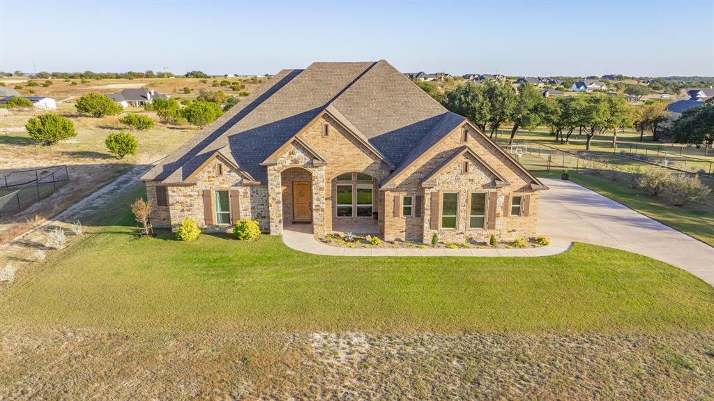 1077 Eagles Bluff Drive, Weatherford