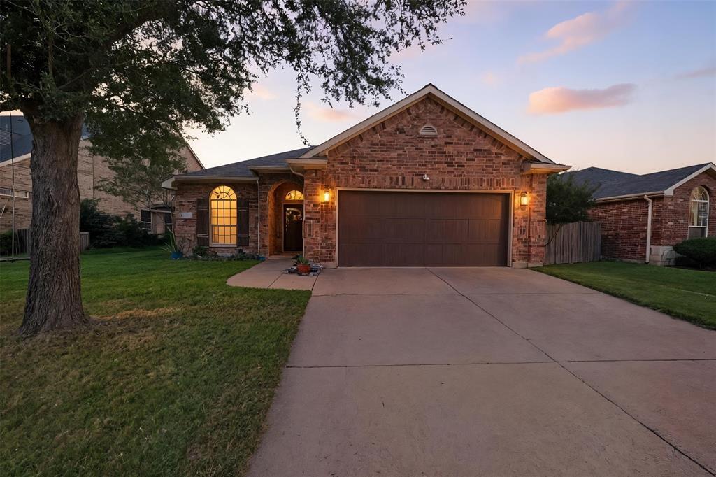 4328 Twinleaf Drive, Fort Worth