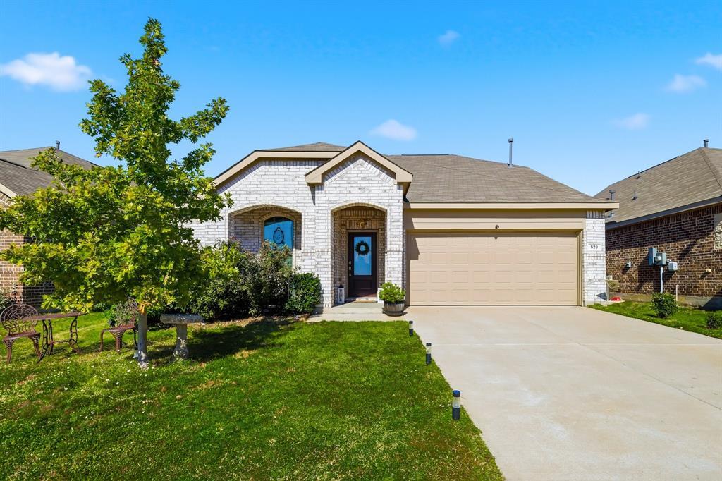 528 Ranchito Pass, Fort Worth