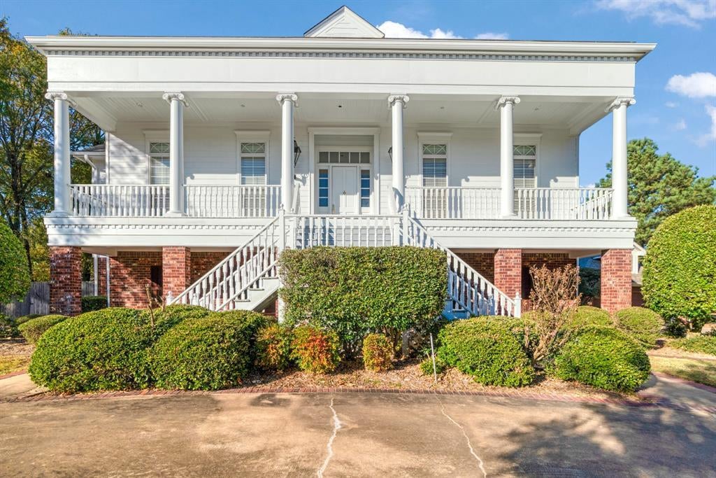 3065 Oak Creek Drive, Paris