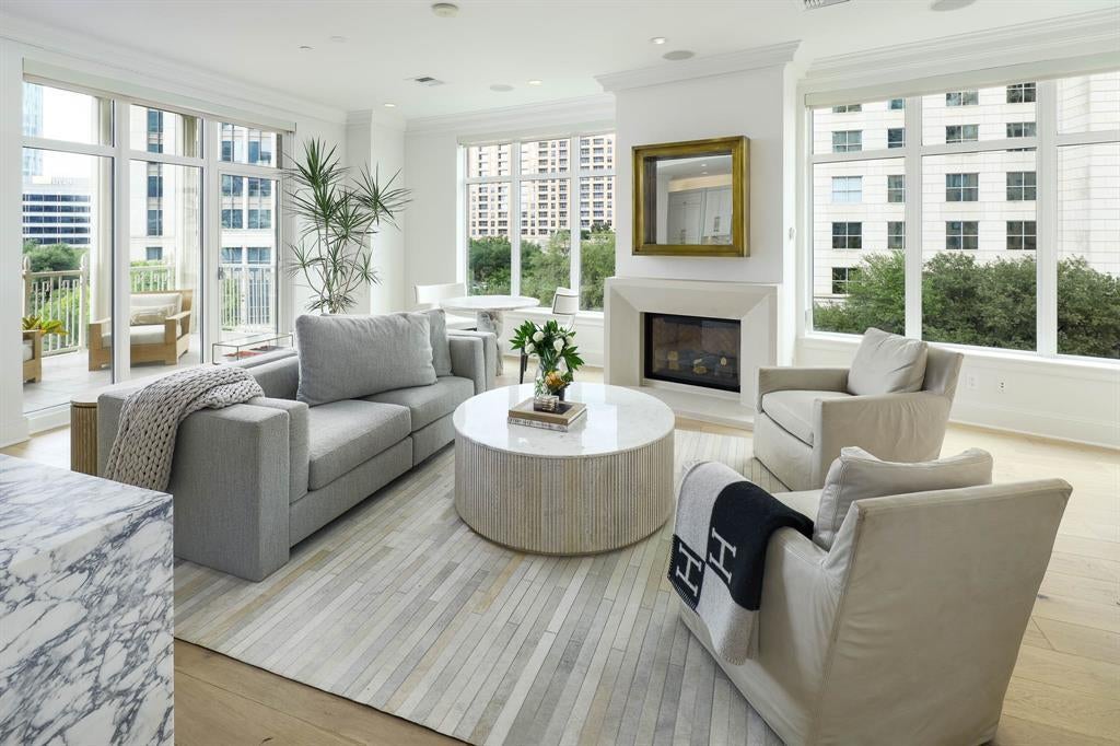 2555 N Pearl Street 505, Dallas