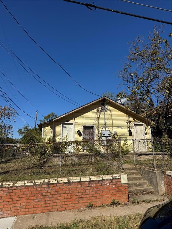 4701 Collins Avenue, Dallas