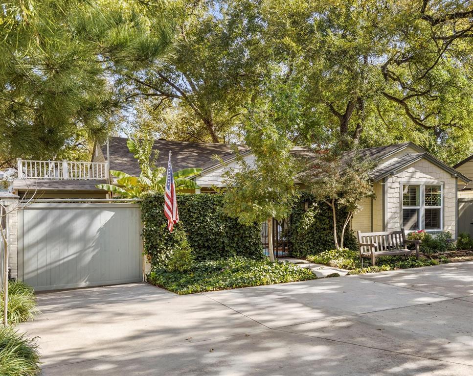 1432 Sylvan Avenue, Dallas