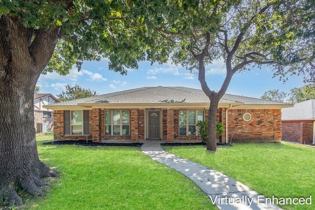 1024 Ledgemont Drive, Plano