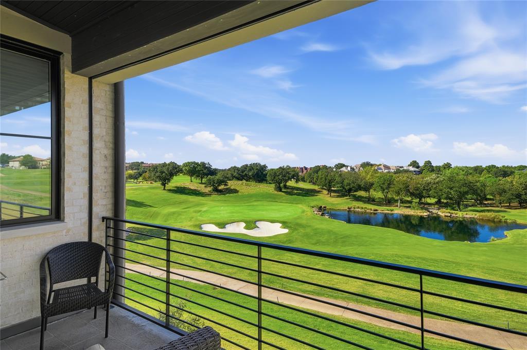 300 O Connor Ridge Boulevard 24, Irving