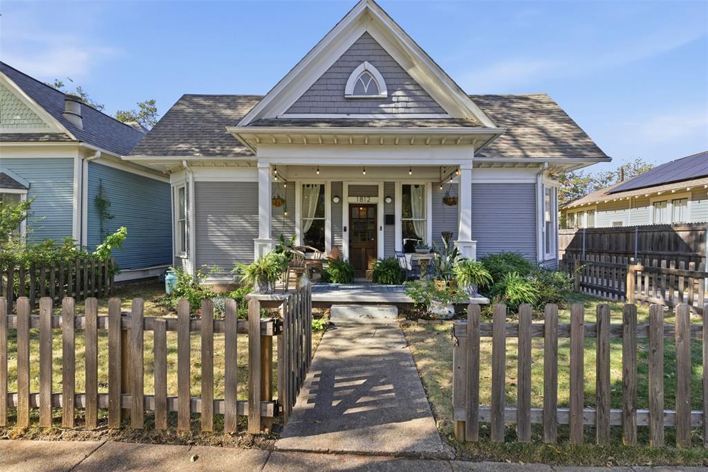1812 Alston Avenue, Fort Worth