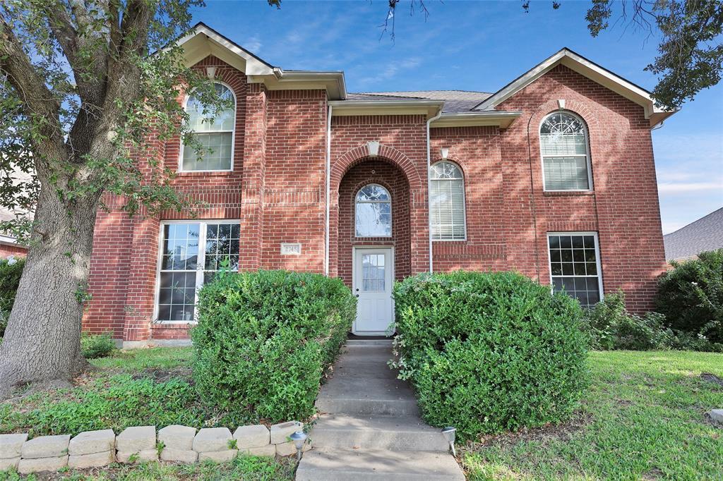 2748 Oak Hollow Drive, Grand Prairie