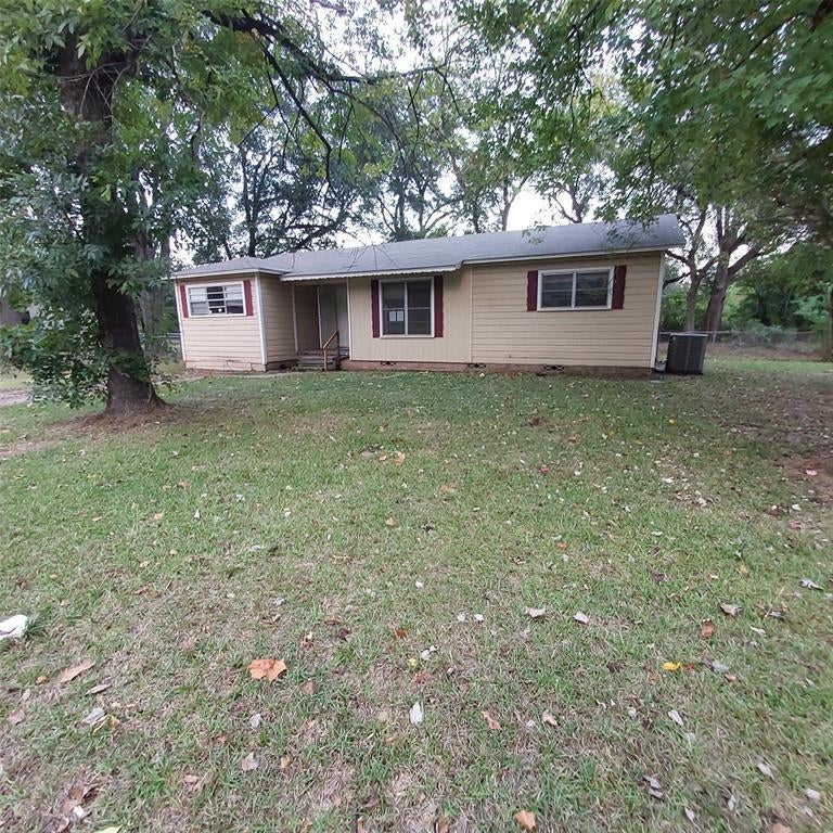 318 N Frost Street, New Boston