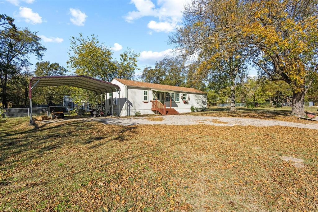 105 Reich Street, Bonham