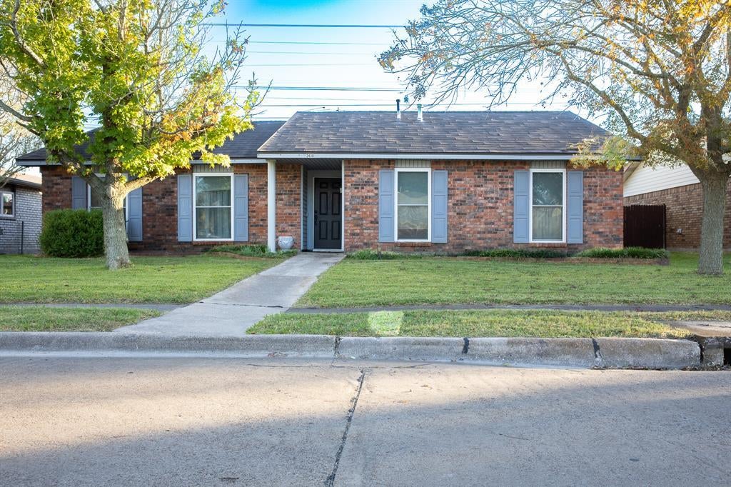 2430 Cedar Elm Lane, Garland