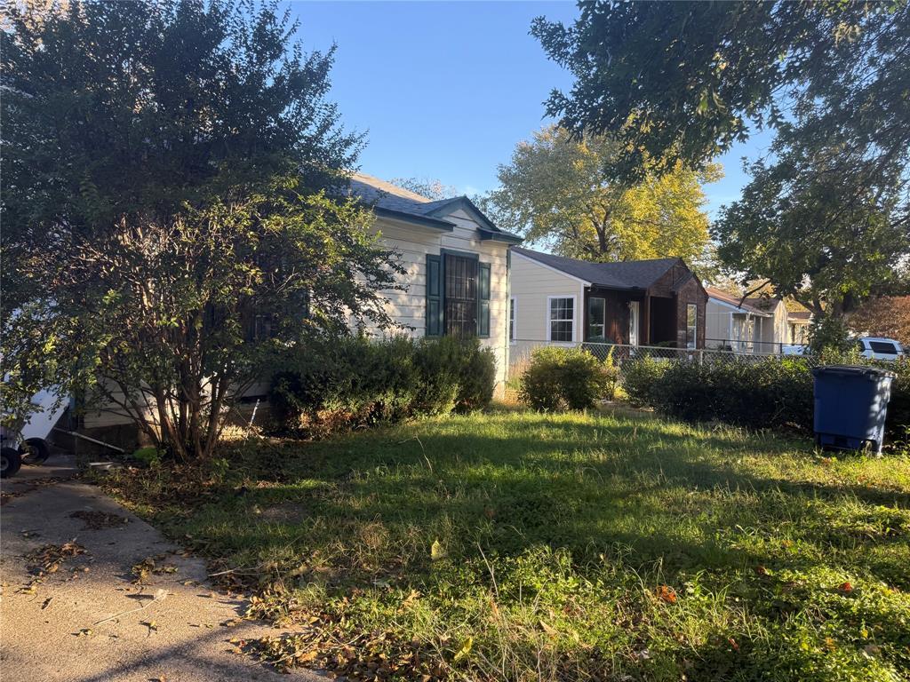 2621 Volga Avenue, Dallas