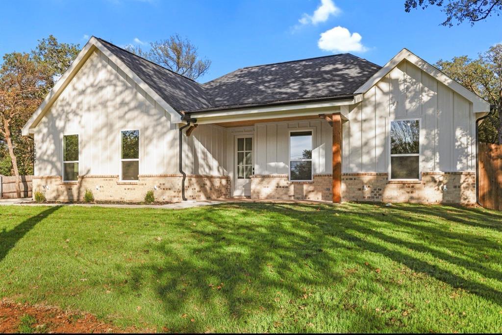 2005 N Edgewood Terrace, Fort Worth