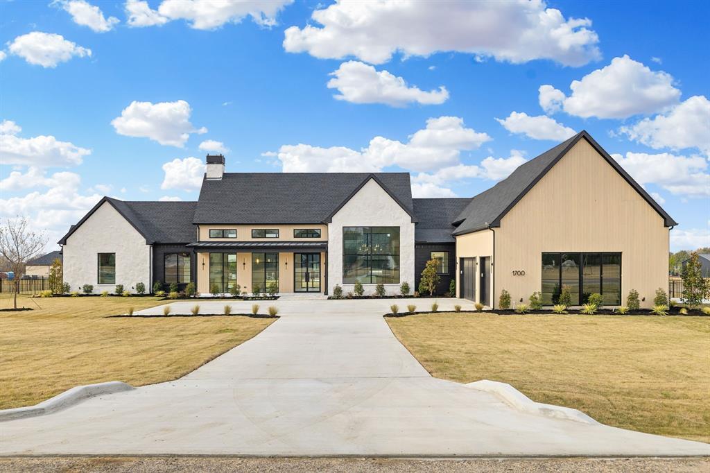 1700 Carter Lane, Gunter