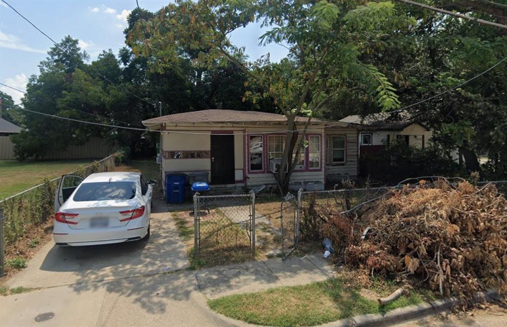 2406 Bethurum Avenue, Dallas
