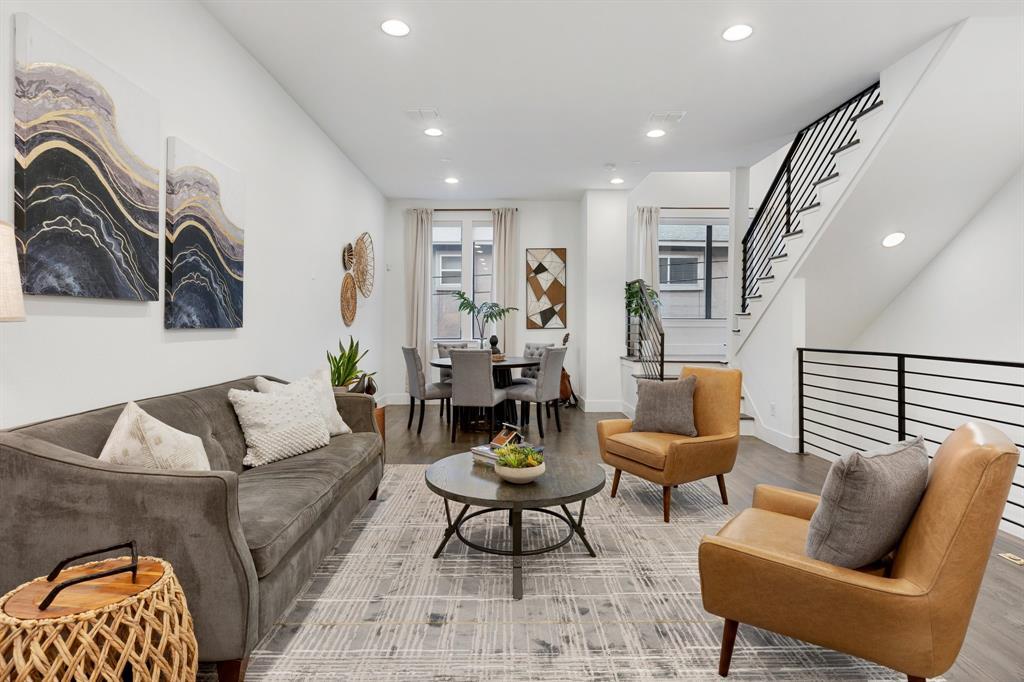 1920 Dowgate Court, Dallas