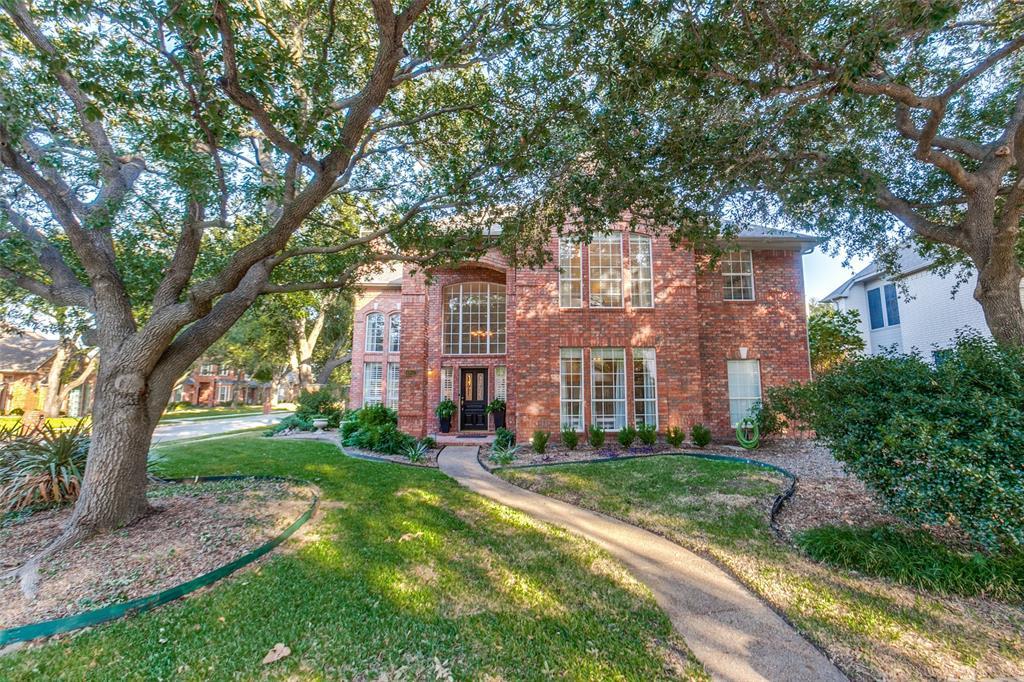 6852 Colonnade Drive, Plano
