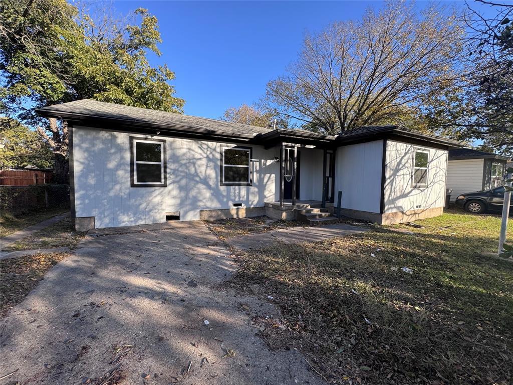 402 Tiawah Drive, Dallas