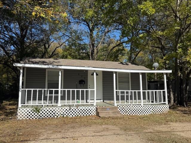 825 Cedar Street, Paris