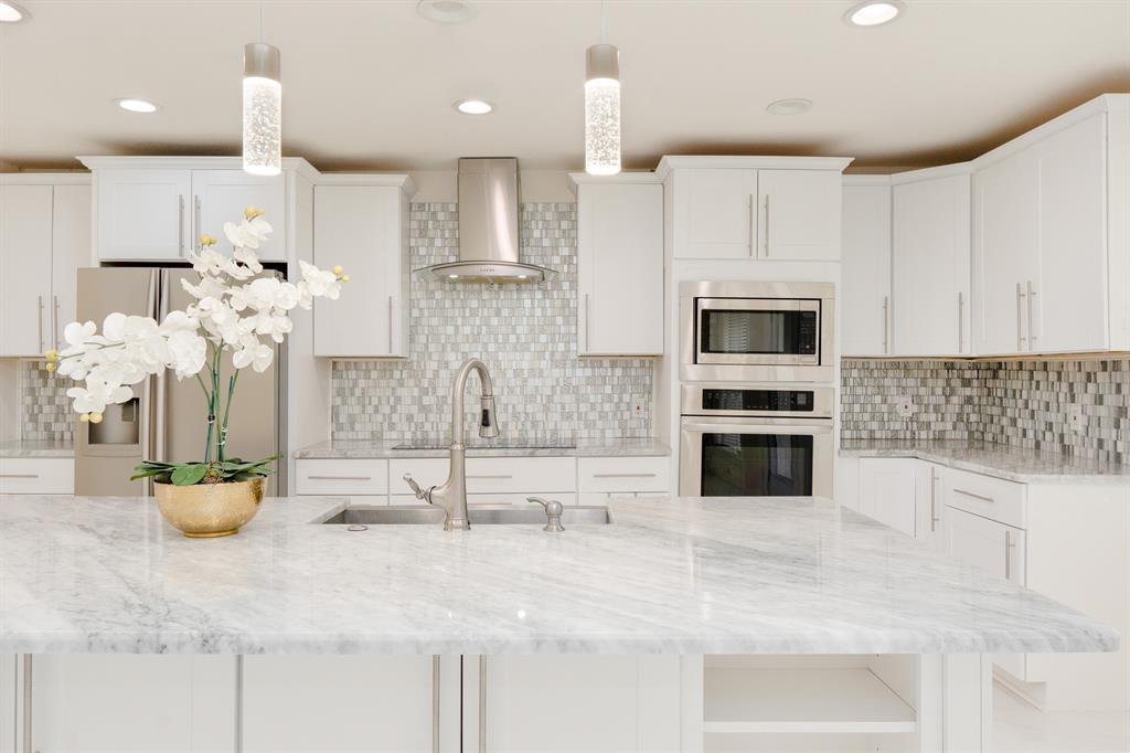 215 Countryside Drive, Arlington