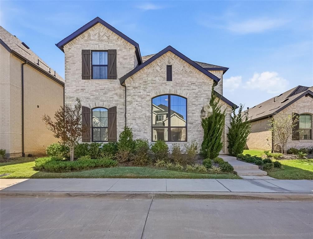 2416 Gallions Road, Celina