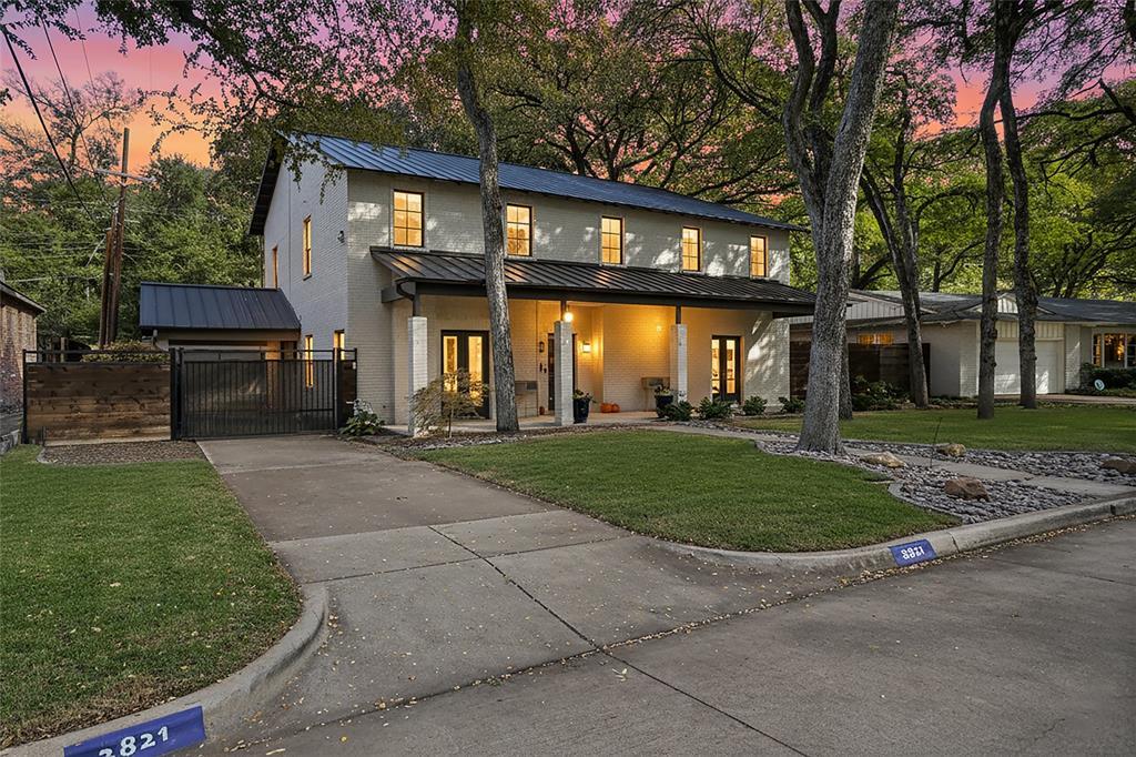 2821 Harlanwood, Fort Worth