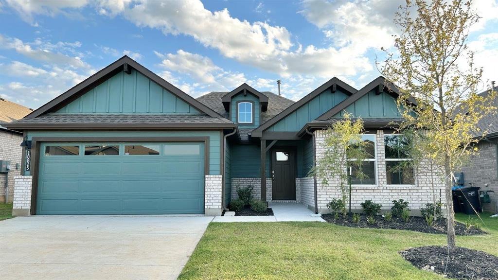 10825 Black Onyx Drive, Fort Worth