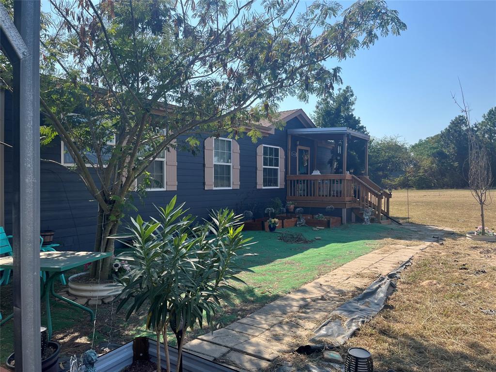 2620 N State Highway 37, Quitman