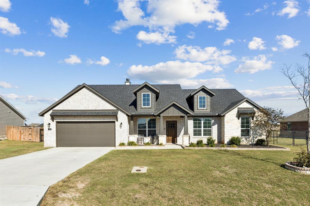 118 Mossy Creek Trail, Rhome