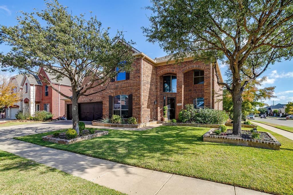 10400 Crowne Pointe Lane, Fort Worth