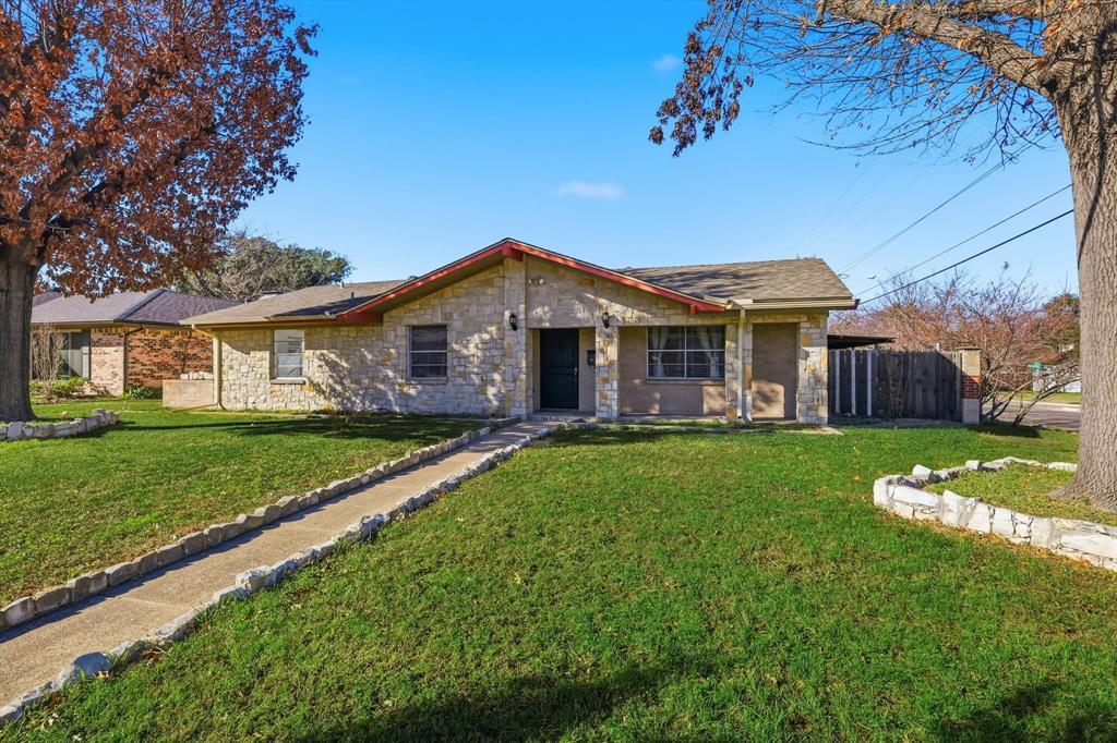 1769 Mapleton Drive, Dallas
