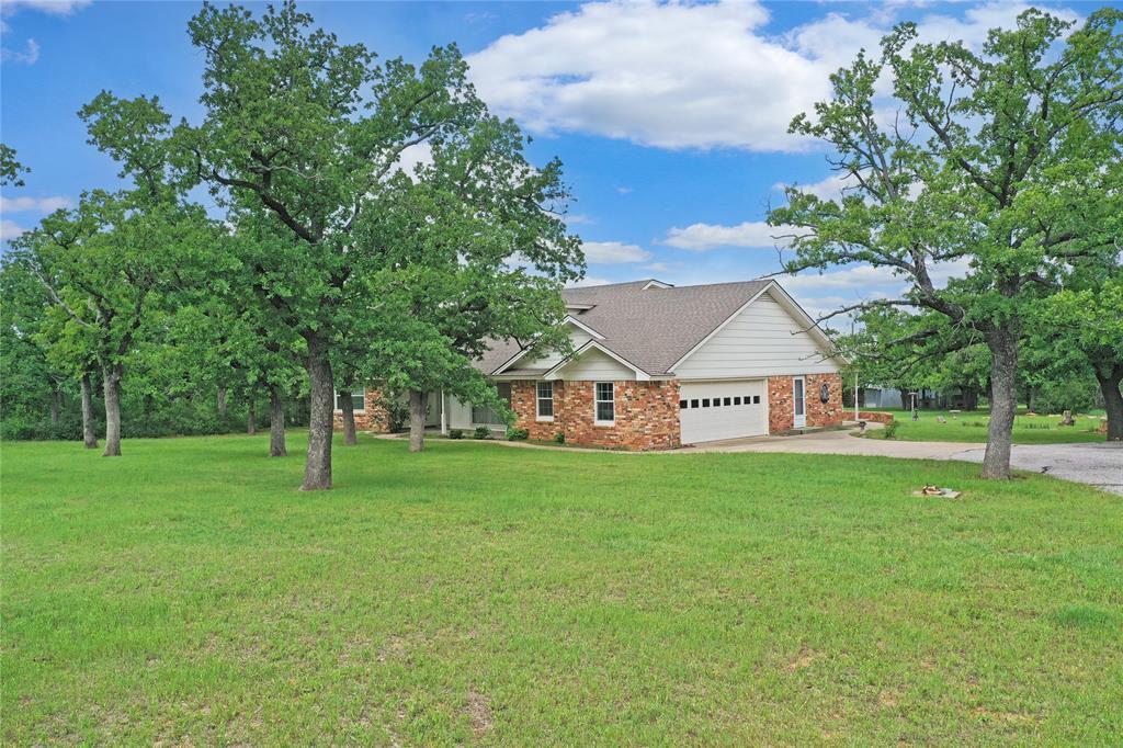 290 Burwick Road, Jacksboro