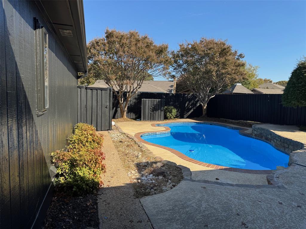 1109 E Berkeley Drive, Richardson