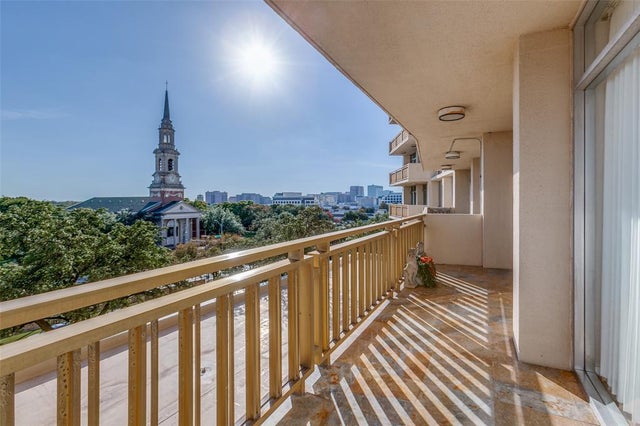 6211 W Northwest Highway 503, Dallas