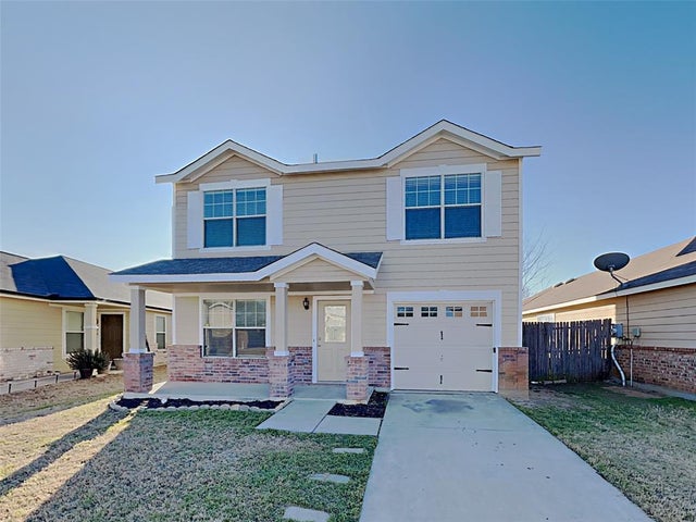 1852 Wickham Drive, Burleson