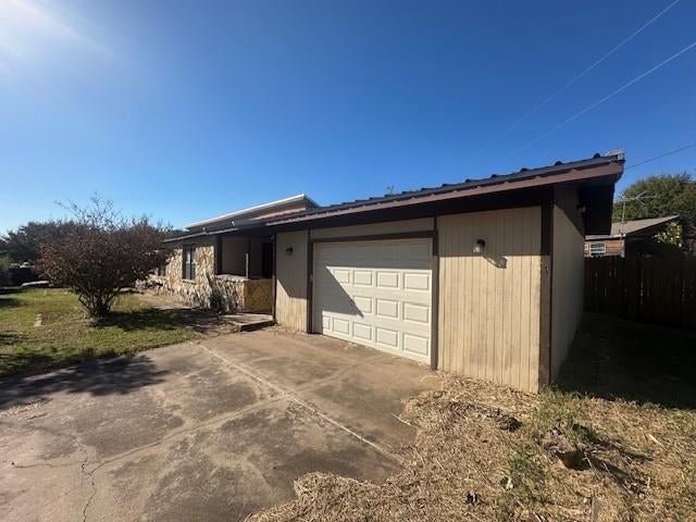 808 Flamingo Road, Granbury