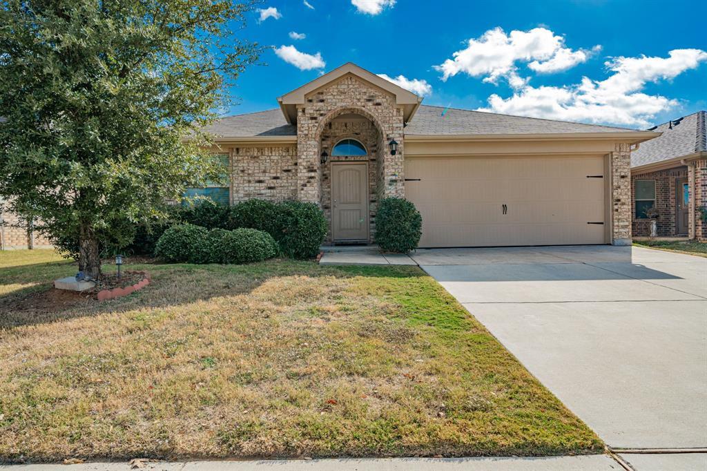 8324 Windsor Forest Drive, Fort Worth